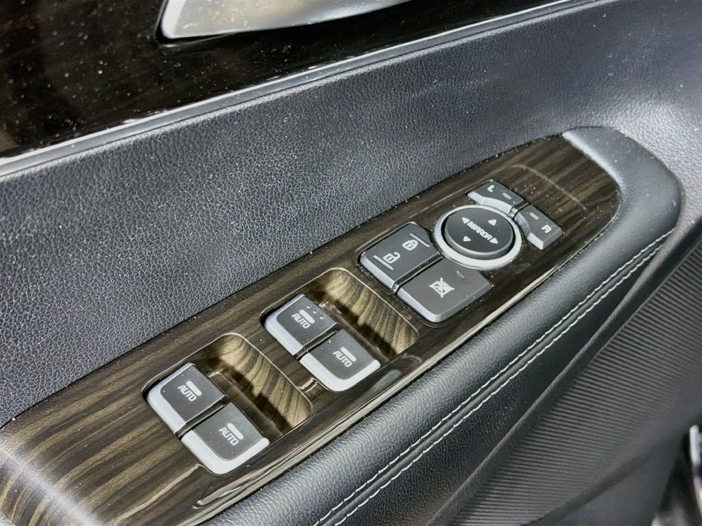 2020 Kia Sorento S V6