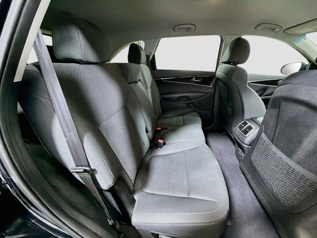 2020 Kia Sorento S V6