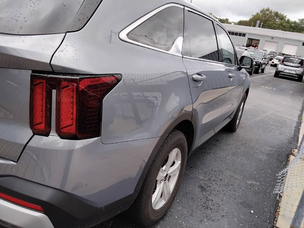 2024 Kia Sorento LX