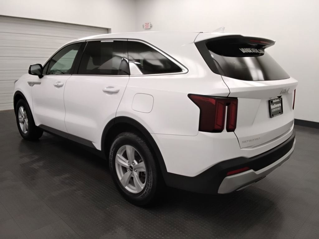 2025 Kia Sorento LX