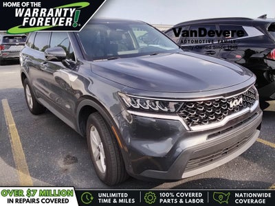 2022 Kia Sorento LX