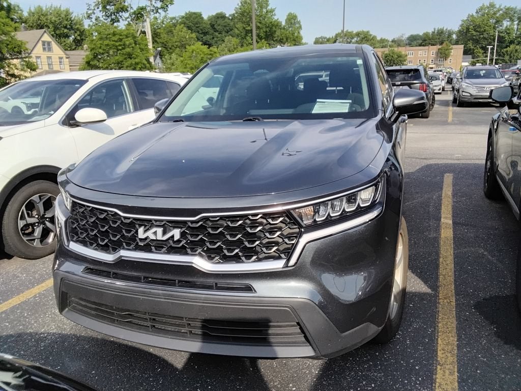 2022 Kia Sorento LX