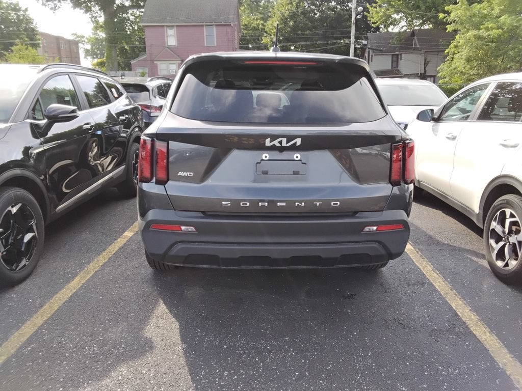 2022 Kia Sorento LX