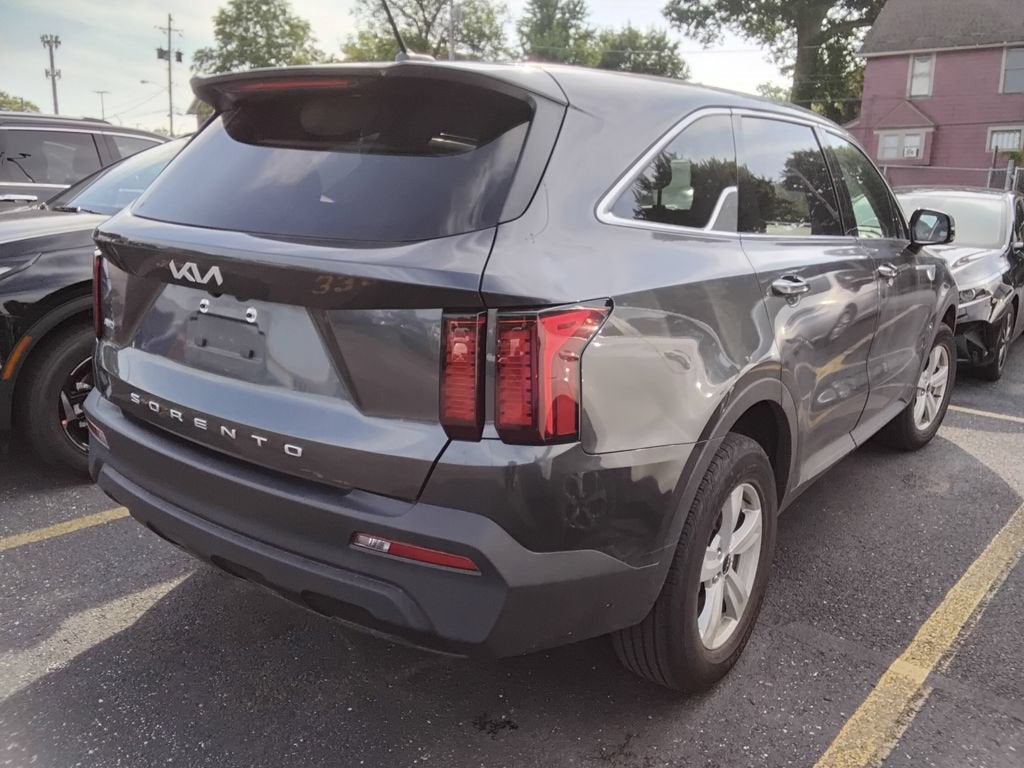 2022 Kia Sorento LX
