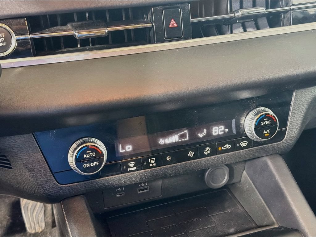 2023 Mitsubishi Outlander ES