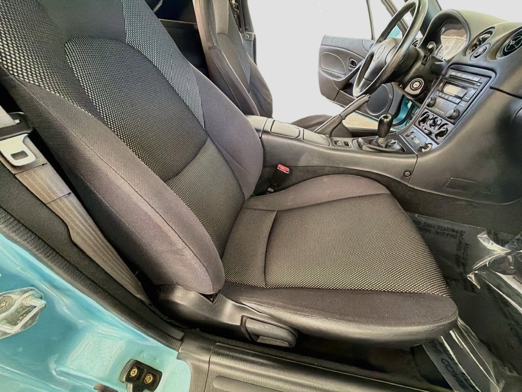 2002 Mazda Mazda MX-5 Miata Cloth