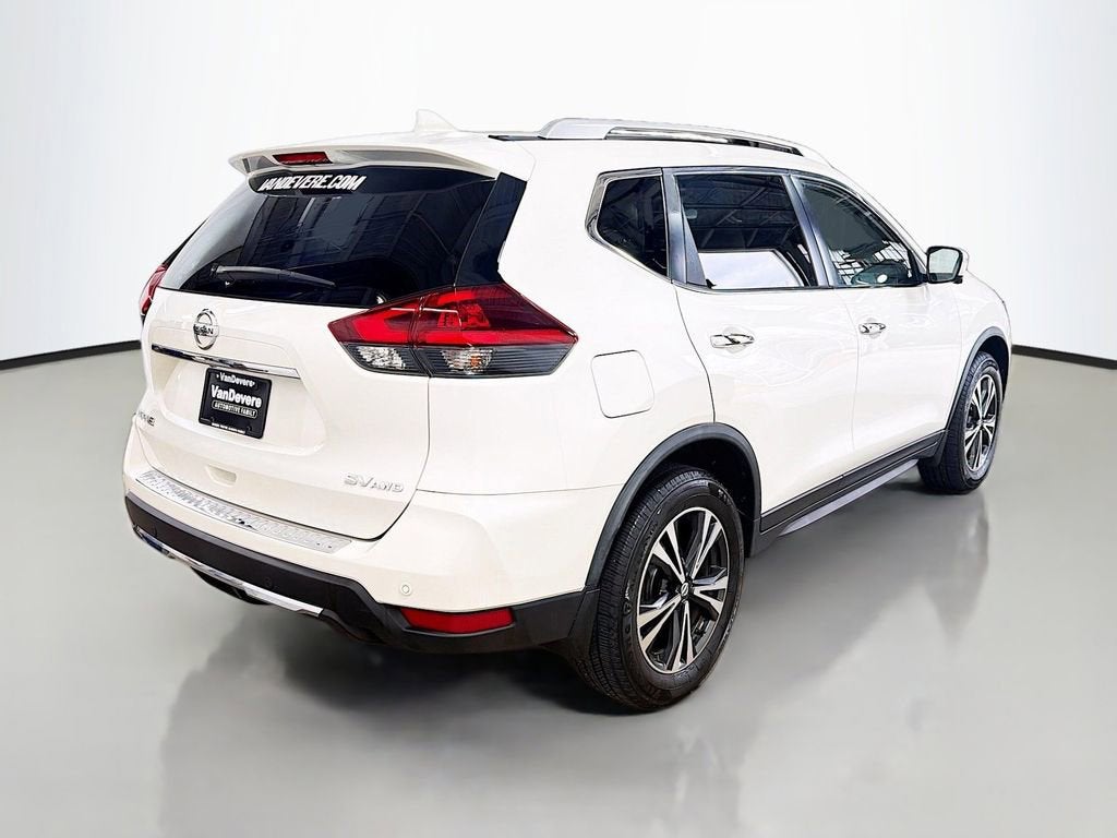 2020 Nissan Rogue SV