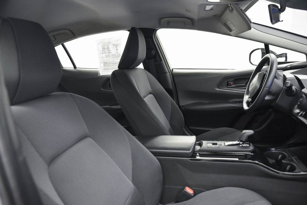 2023 Toyota Prius LE