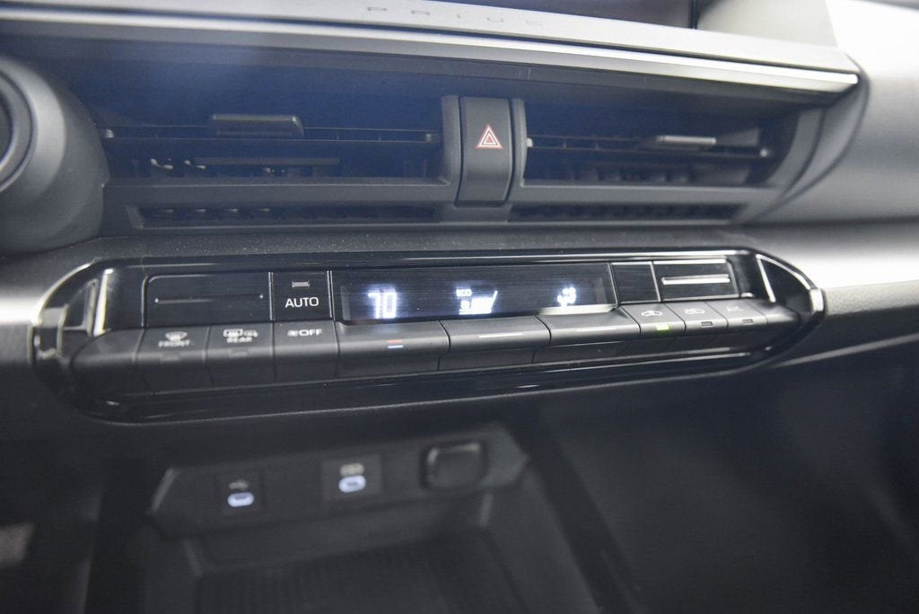 2023 Toyota Prius LE