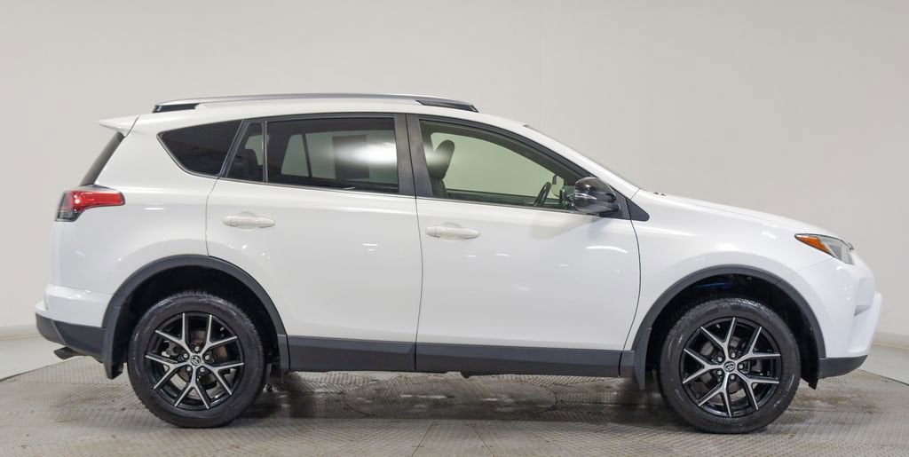 2018 Toyota RAV4 SE