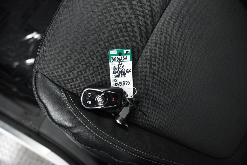 2022 Buick Encore GX Select