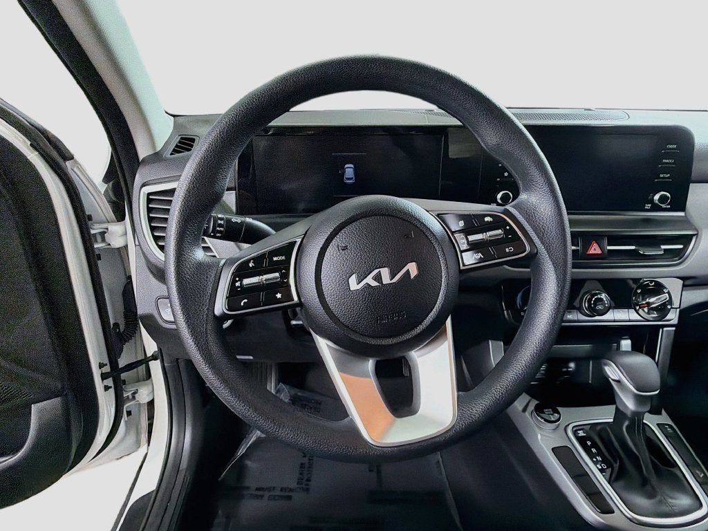 2025 Kia Seltos LX