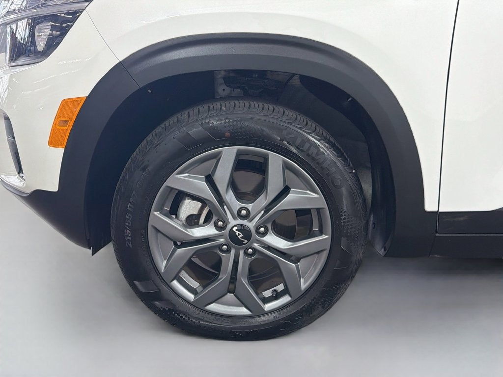 2025 Kia Seltos LX