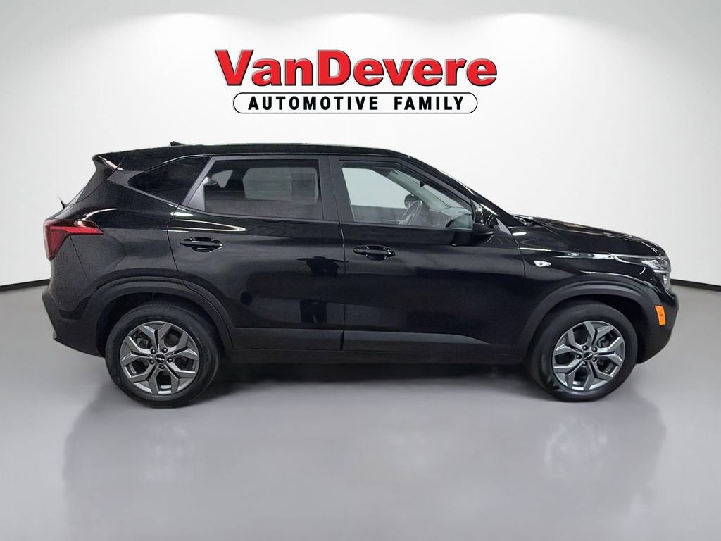 2025 Kia Seltos LX