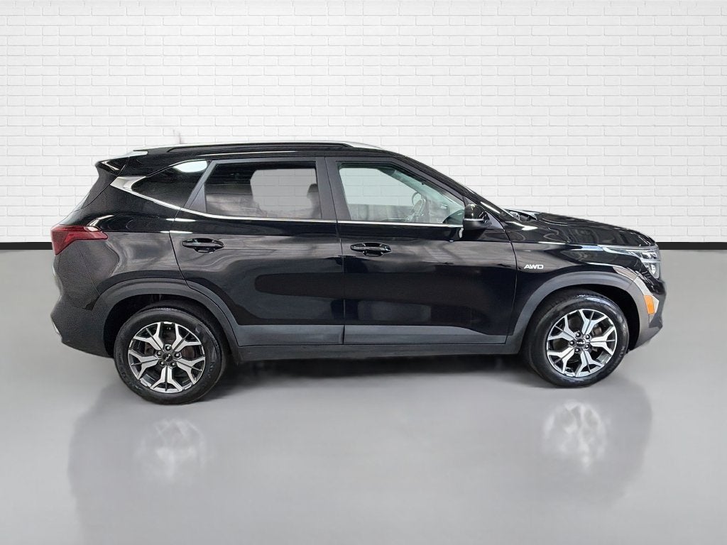 2023 Kia Seltos EX