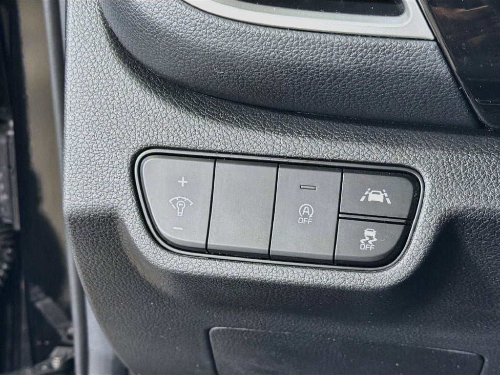 2023 Kia Seltos EX