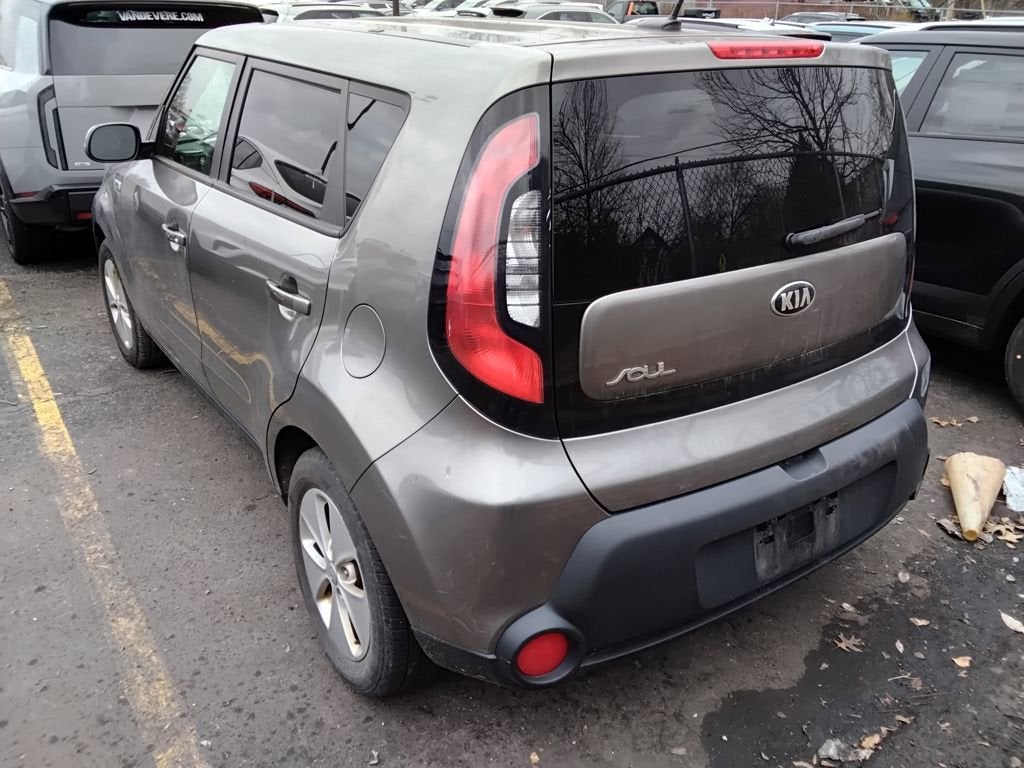 2016 Kia Soul Base