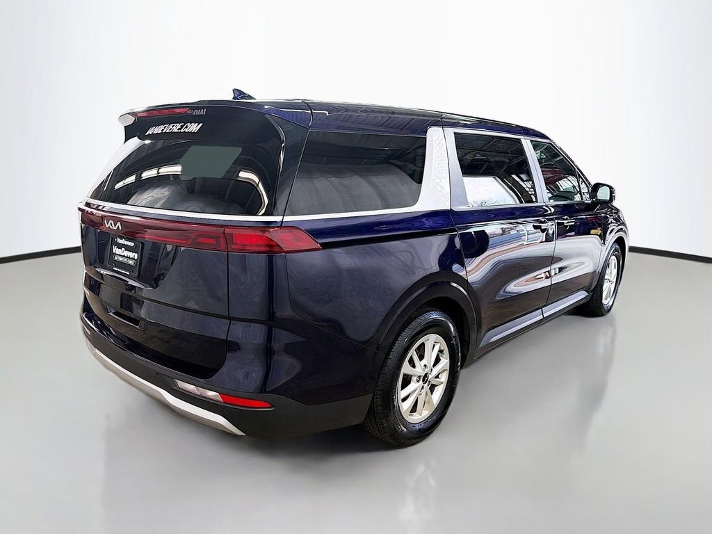 2023 Kia Carnival LX