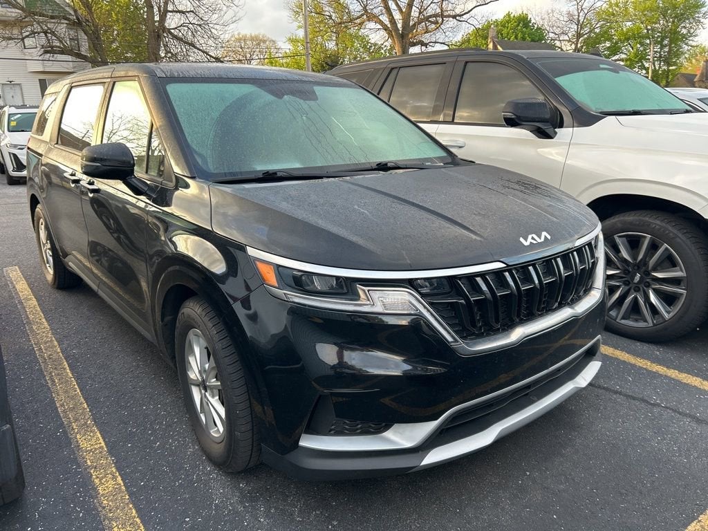 2024 Kia Carnival LX