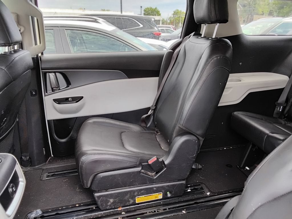 2024 Kia Carnival LX