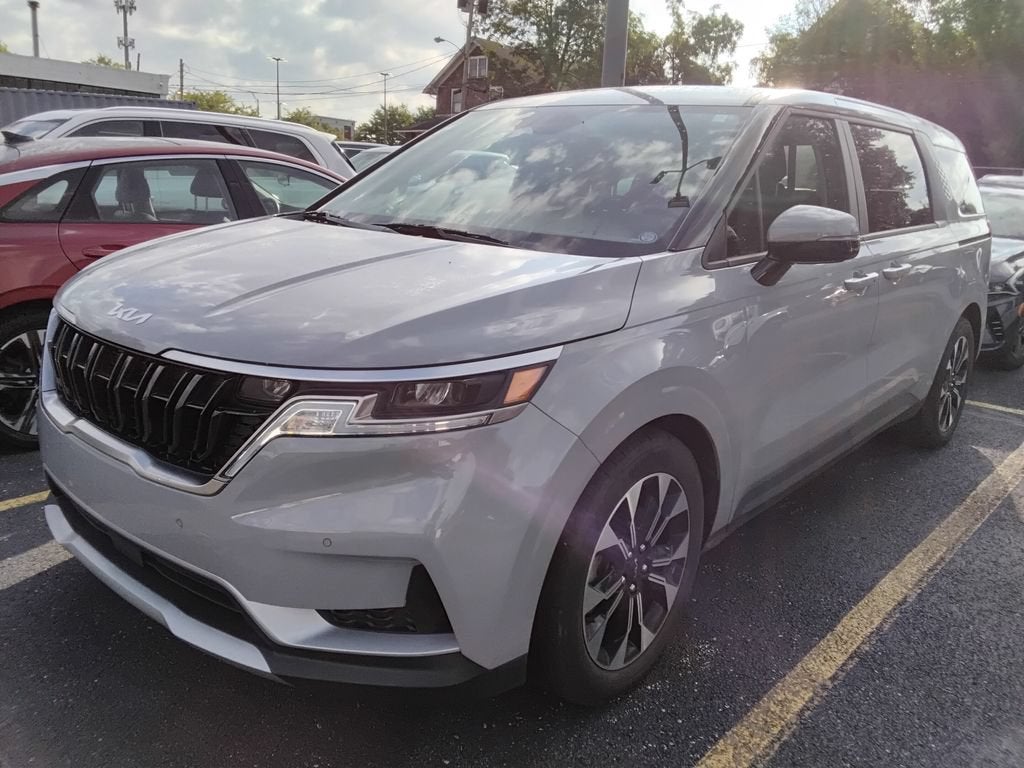2024 Kia Carnival EX